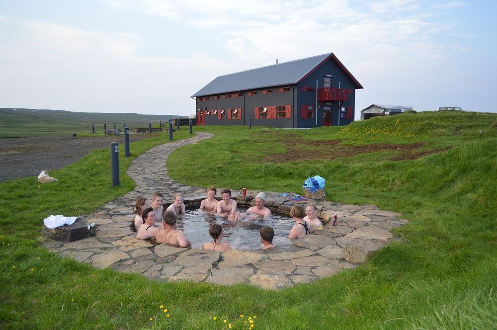 Laugarfell Accommodation & Hot Springs ภายนอก รูปภาพ