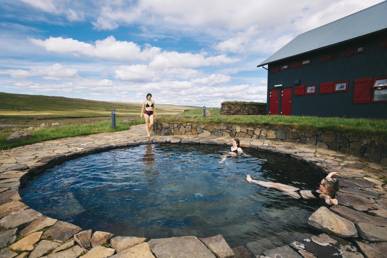 Laugarfell Accommodation & Hot Springs ภายนอก รูปภาพ